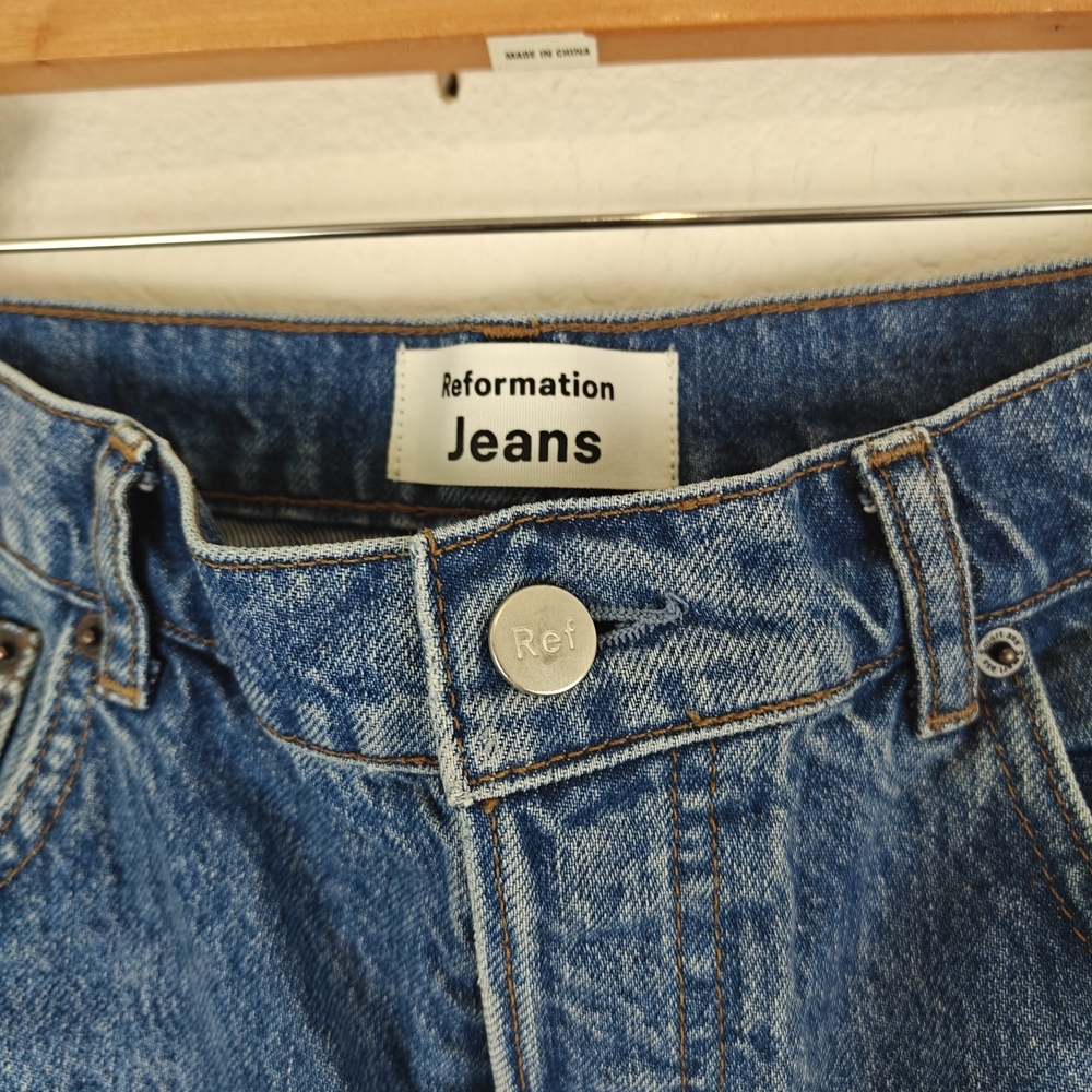 Reformation Charlie High-Rise Frayed Denim Shorts – Iskar Wash, Size 29 - Picture 6 of 11
